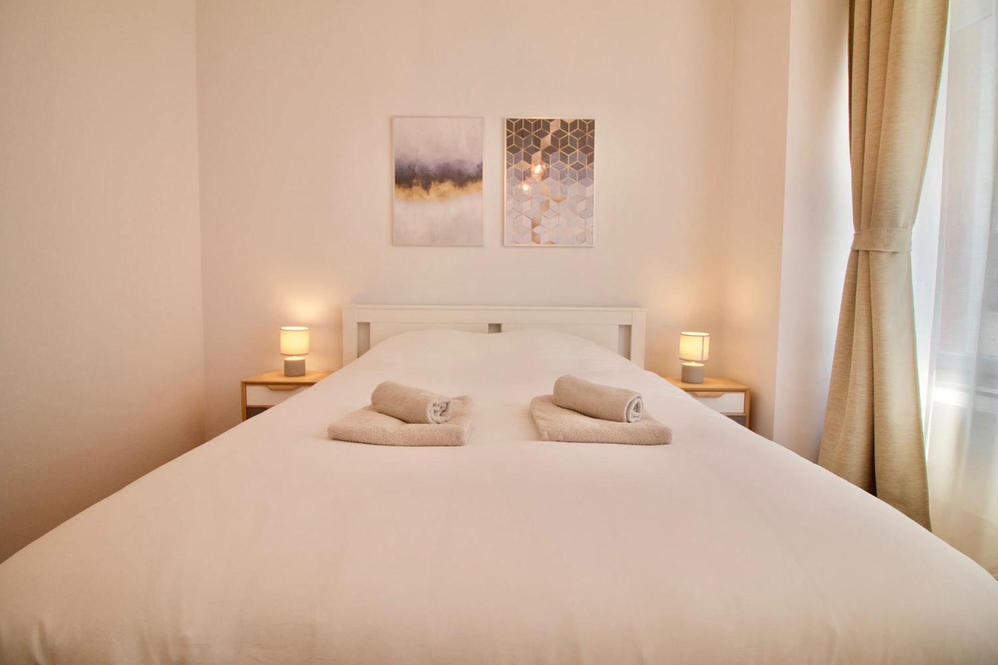 Heart Of Grand Place - Stunning 3Br Triplex บรัสเซลส์ ภายนอก รูปภาพ